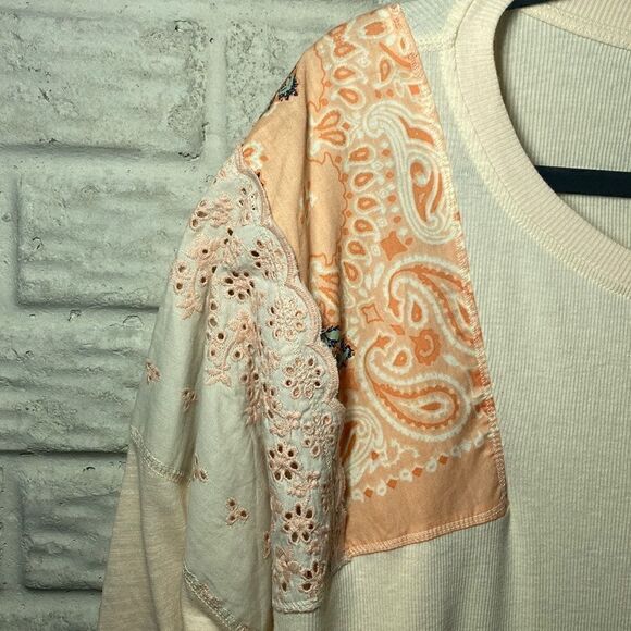 NWT MSRP $98 Free People Feelin It Embroidered Shirt Women's Size Medium - Picture 4 of 11